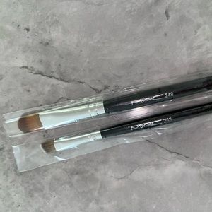 MAC Cosmetics Make Up Brushes— 249 and 263